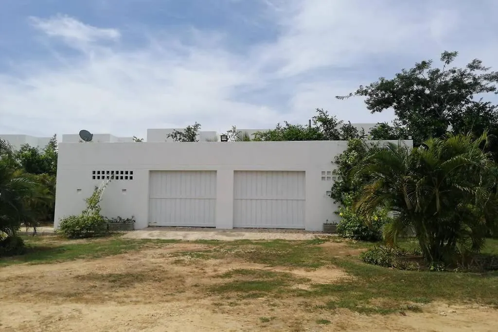 Camatajua Baru House, Casa Con Playa En Isla Baru Colombia