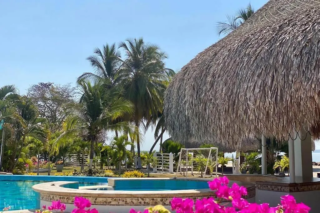 Camatajua Baru House, Casa Con Playa En Isla Baru Cartagena